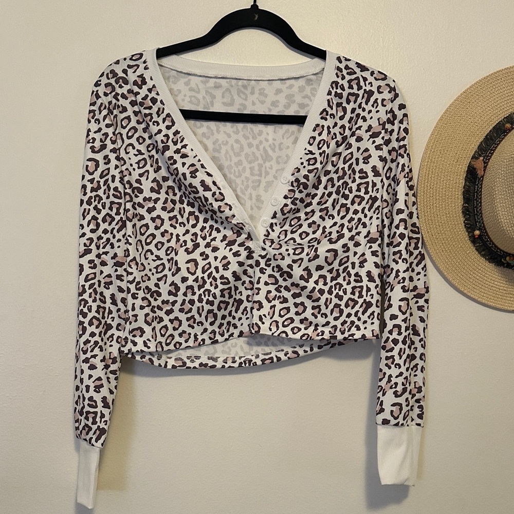 Leopard Print Cropped Cardigan
